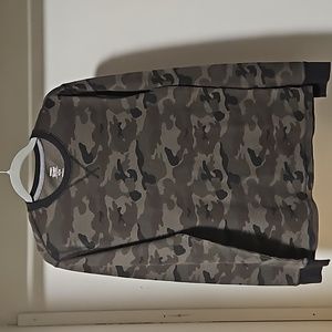 Old Navy Camo Long Sleeve Shirt Medium